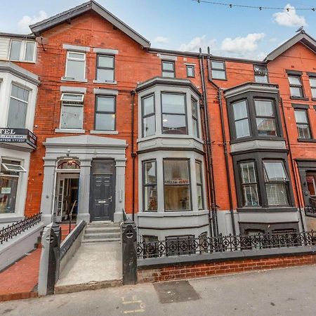 Charles Alexander Short Stay - Charnley House Apartments Blackpool Extérieur photo