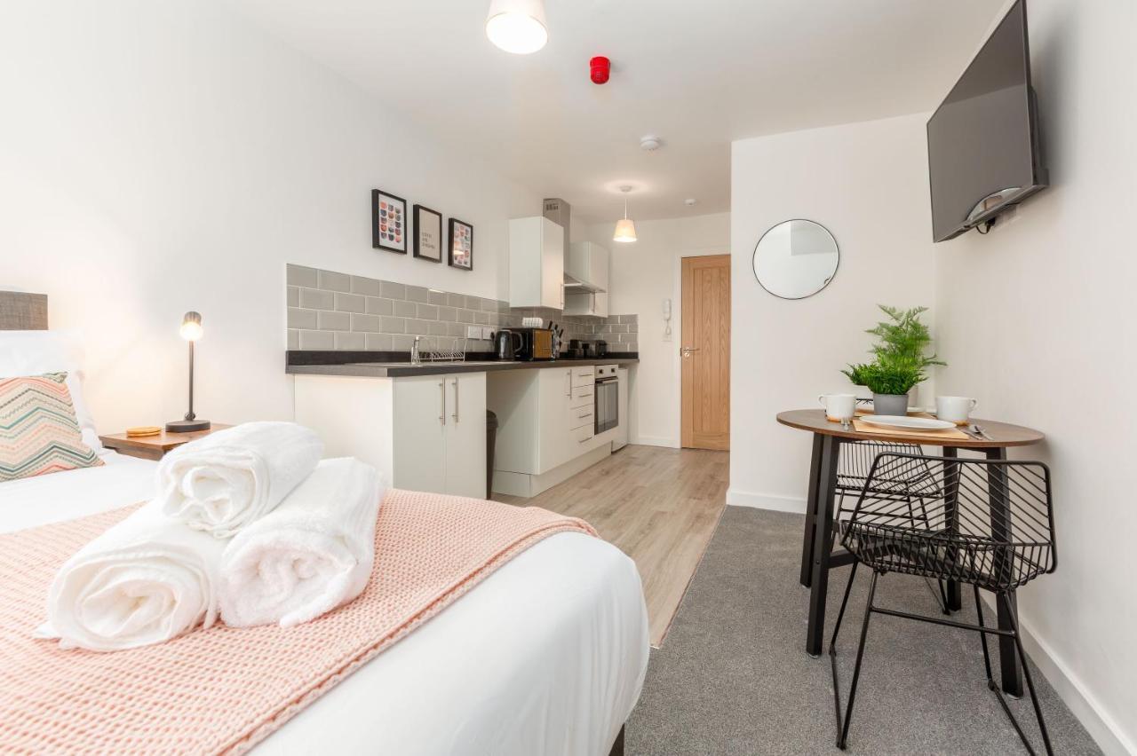 Charles Alexander Short Stay - Charnley House Apartments Blackpool Extérieur photo