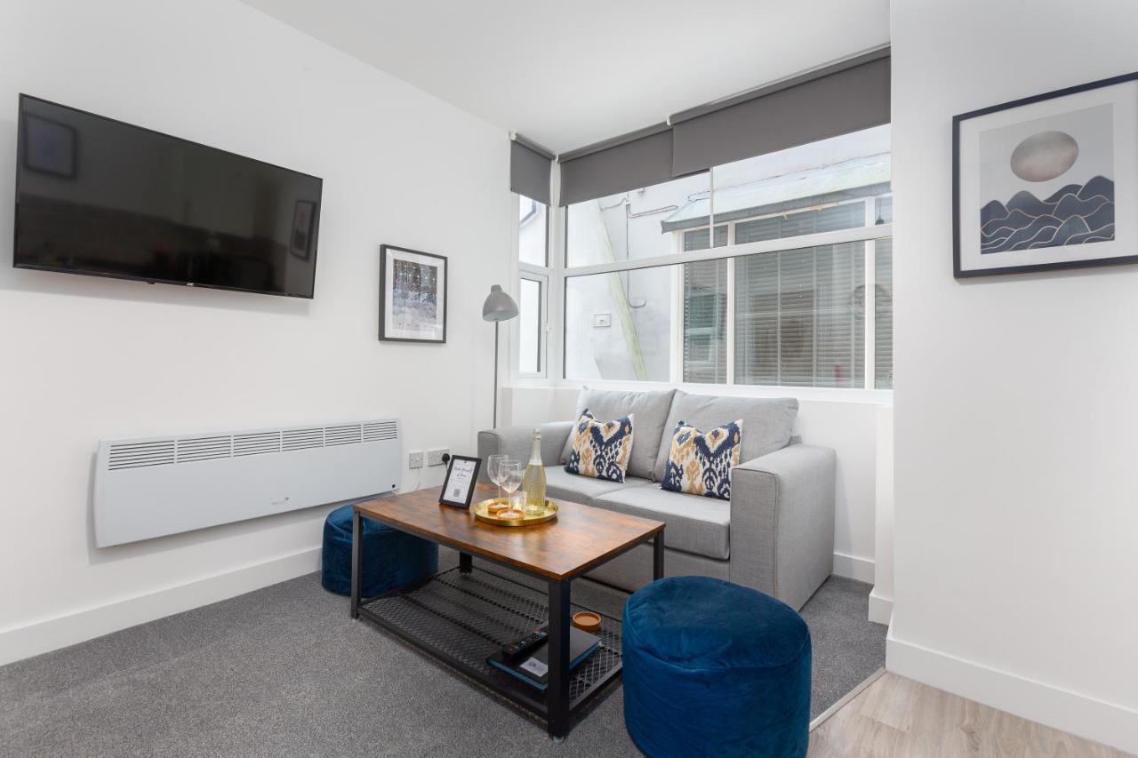 Charles Alexander Short Stay - Charnley House Apartments Blackpool Extérieur photo