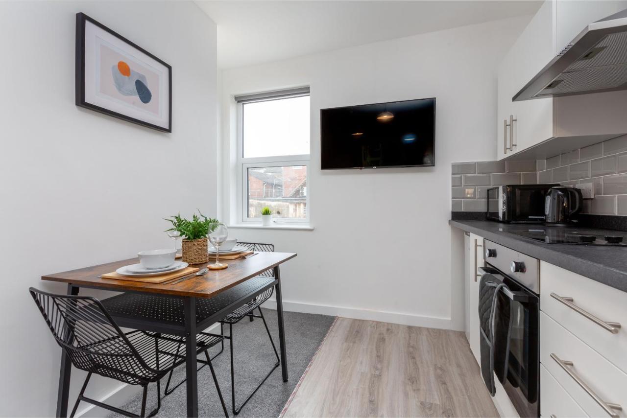 Charles Alexander Short Stay - Charnley House Apartments Blackpool Extérieur photo