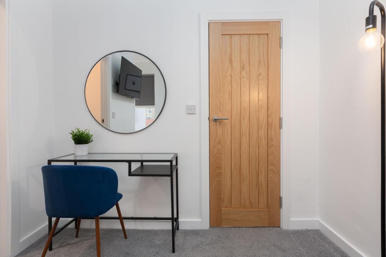 Charles Alexander Short Stay - Charnley House Apartments Blackpool Extérieur photo