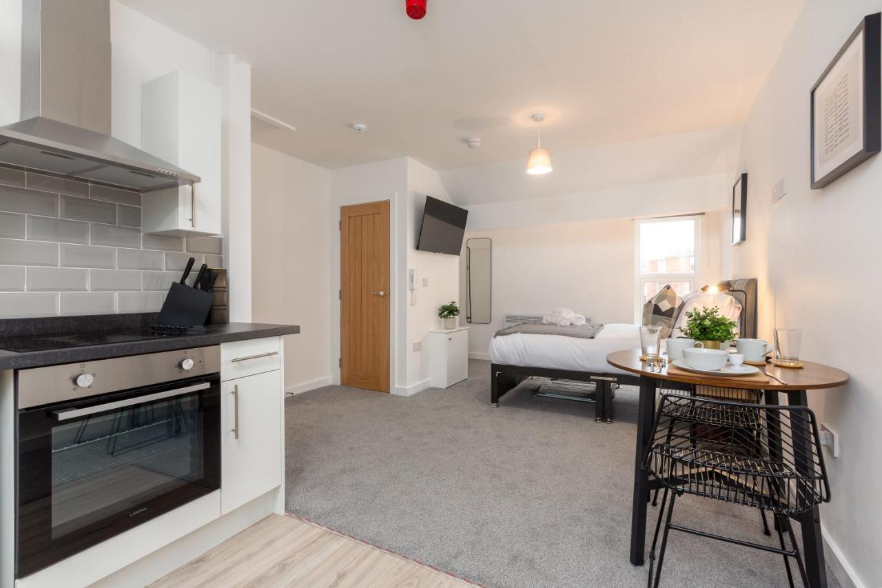 Charles Alexander Short Stay - Charnley House Apartments Blackpool Extérieur photo