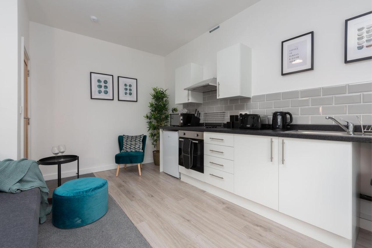 Charles Alexander Short Stay - Charnley House Apartments Blackpool Extérieur photo