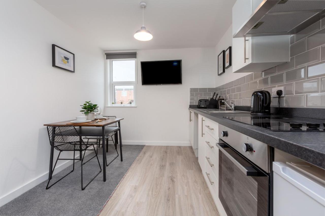 Charles Alexander Short Stay - Charnley House Apartments Blackpool Extérieur photo