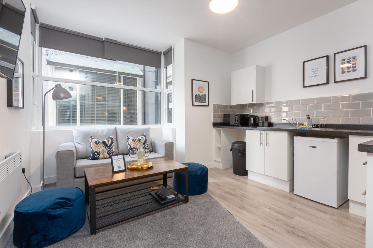 Charles Alexander Short Stay - Charnley House Apartments Blackpool Extérieur photo